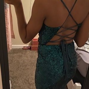 PROM DRESS!!! Only worn ONCE BEEN CLEANED AS WELL